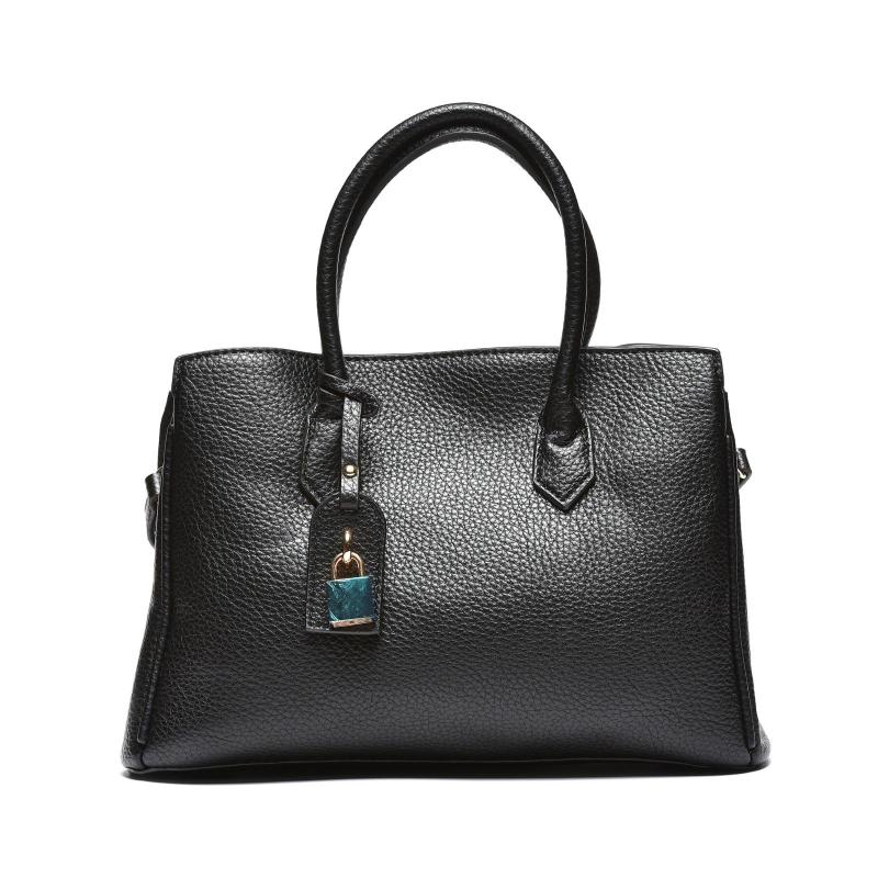 Ženska elegantna torba sa ukrasnim privjeskom - T012670-BLK