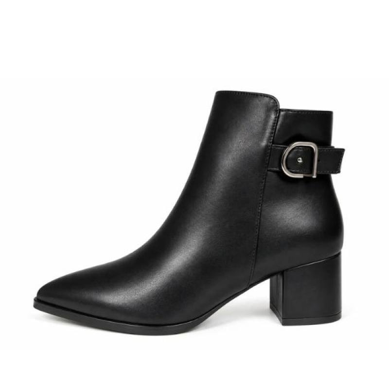 ŽENSKE ČIZME SA DEBELOM ŠTIKLOM I ELEGANTNIM KAIŠEM LH352625-BLK