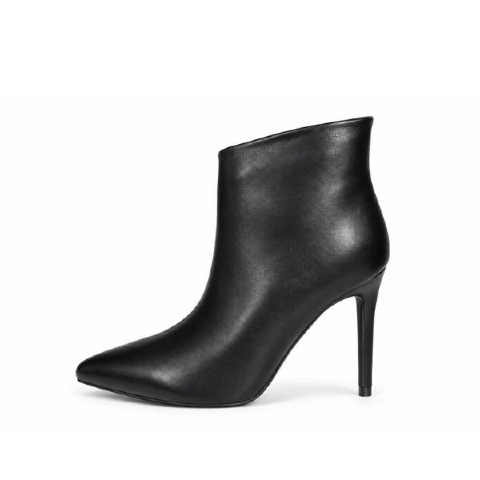 ŽENSKE ČIZME SA ŠTIKLOM I ELEGANTNIM ŠPICASTIM VRHOM LH562609-BLK