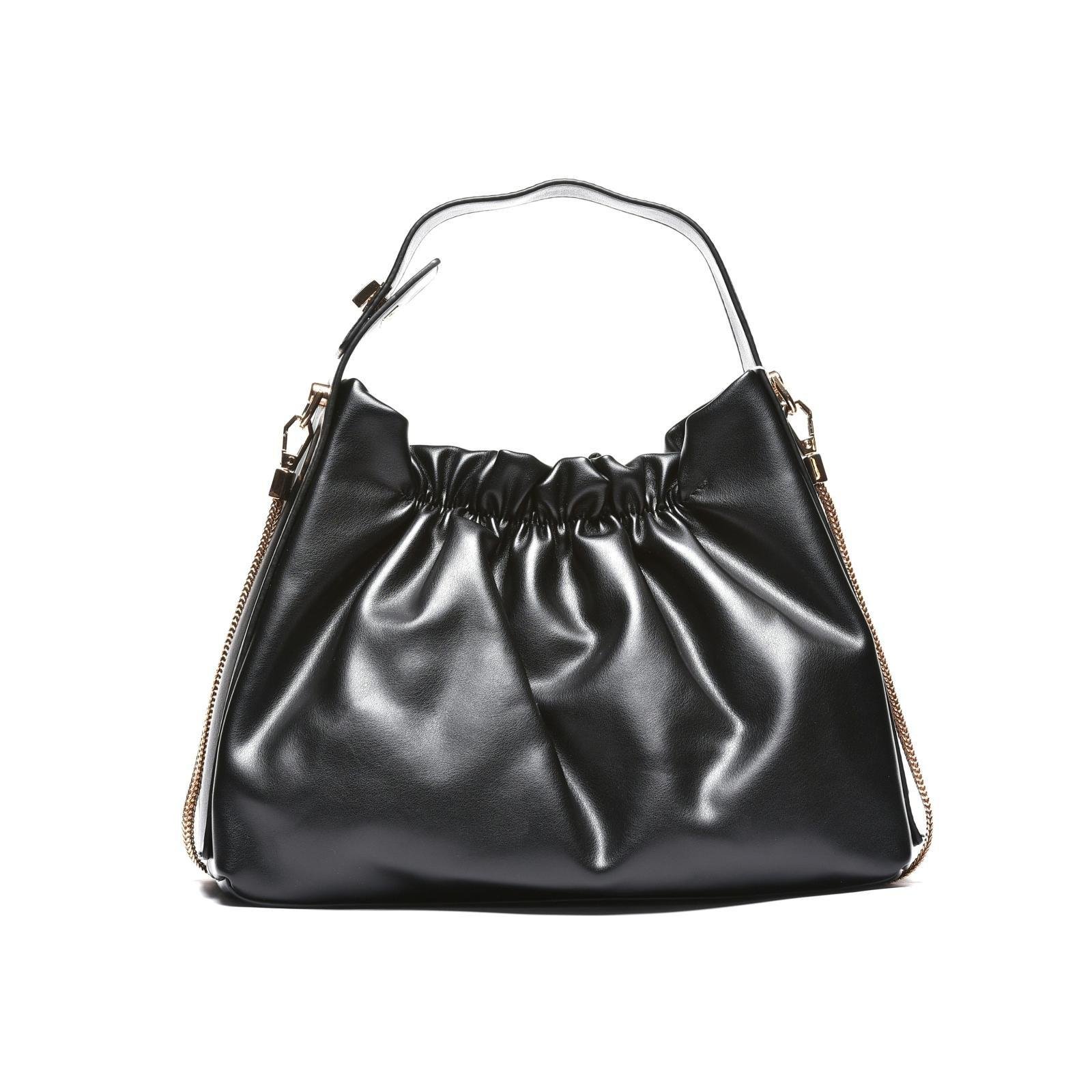 Torba mekane nabrane forme sa zlatnim detaljima - T012692-BLK