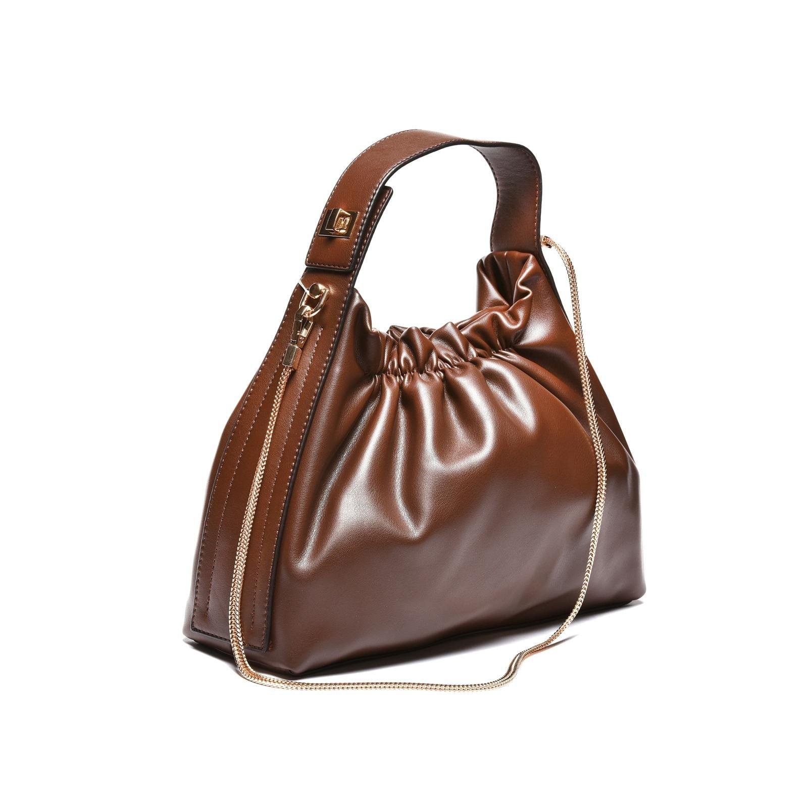 Torba mekane nabrane forme sa zlatnim detaljima - T012692-C.COF